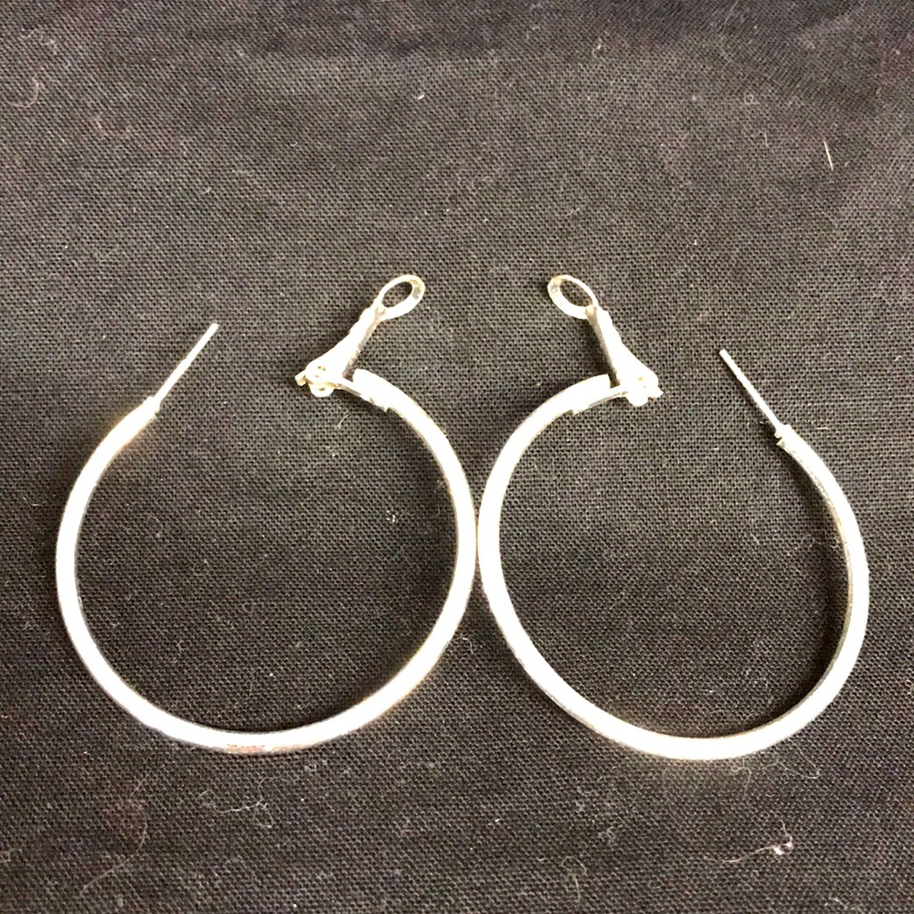 Vintage Silver Hoop Earrings - Picture 5 of 7